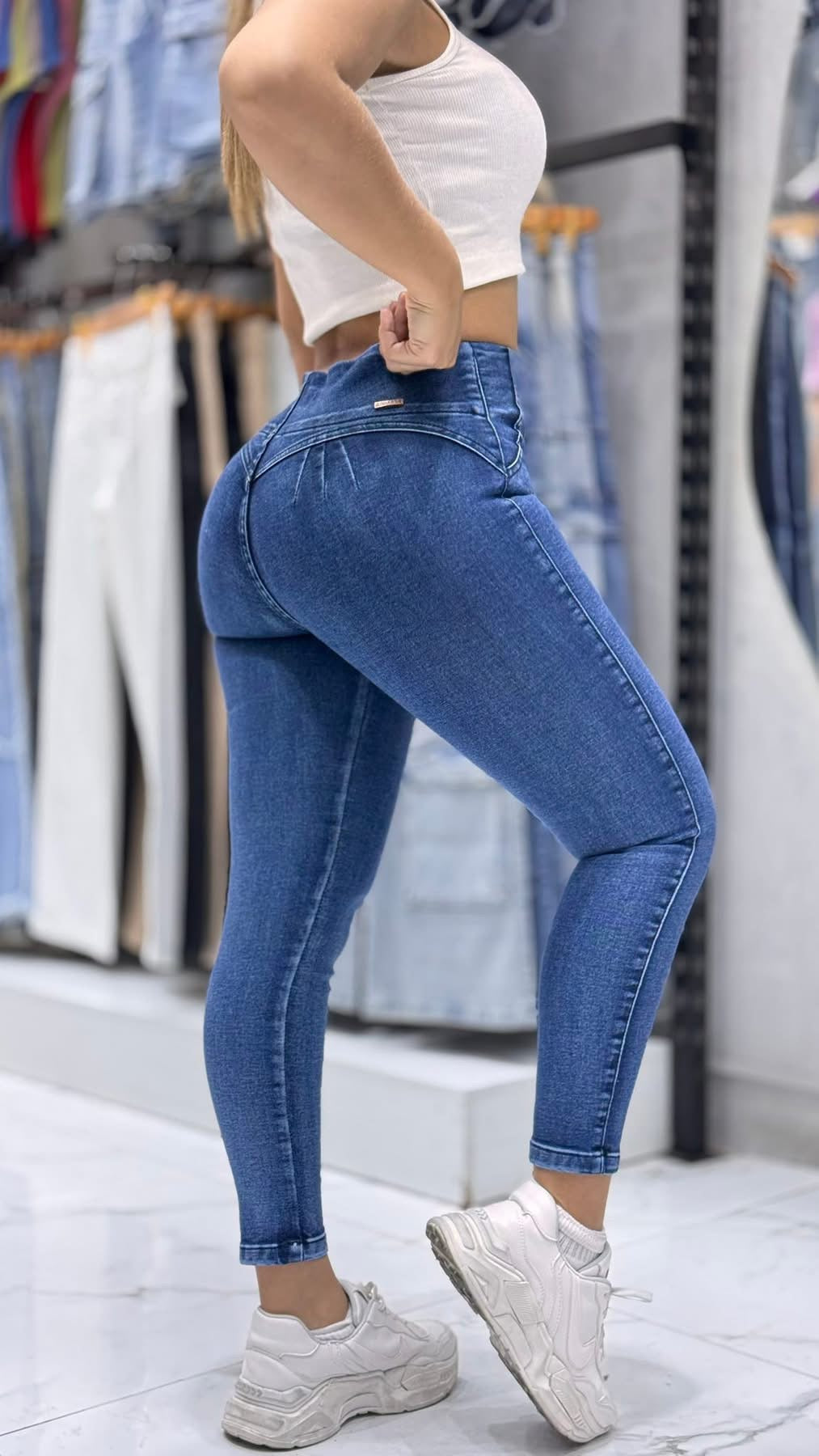 JEANS LU