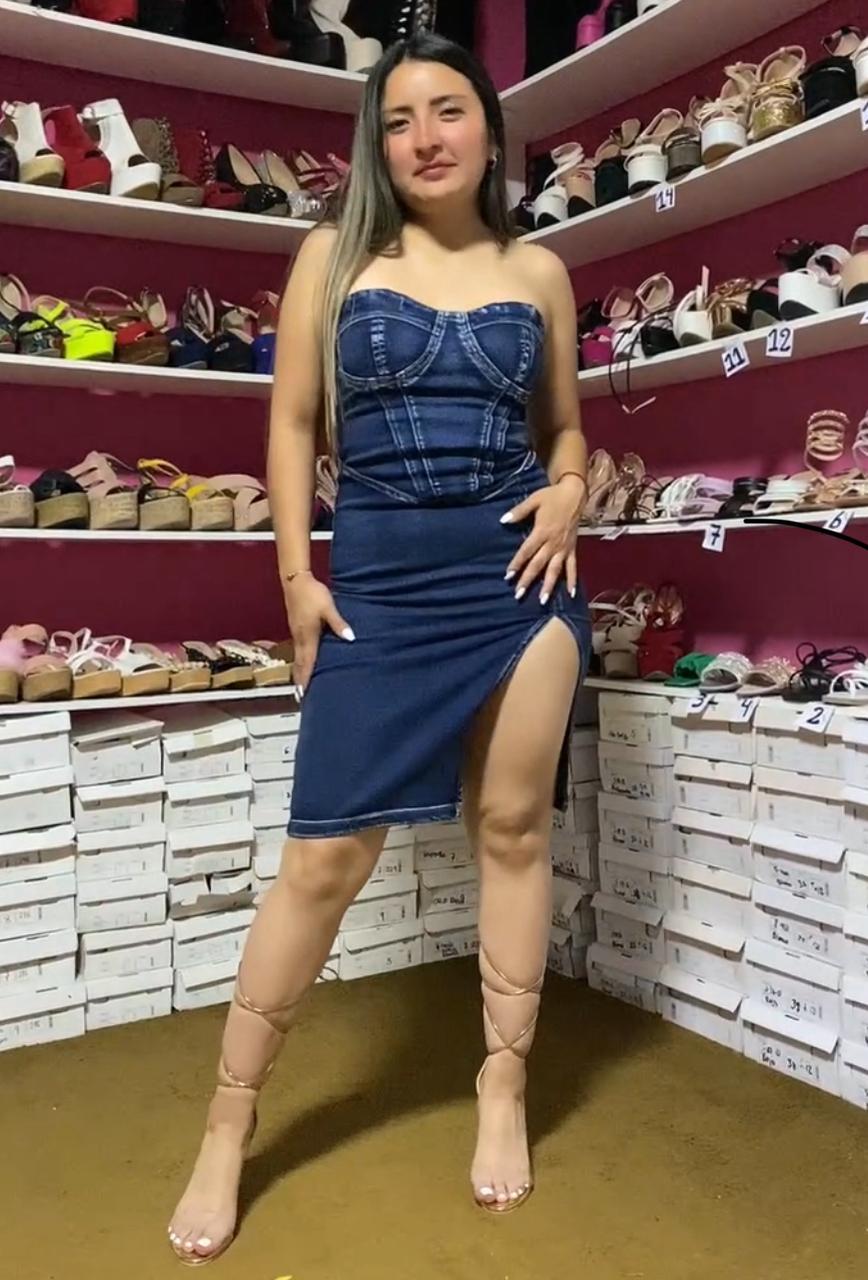 VESTIDO COQUETTE