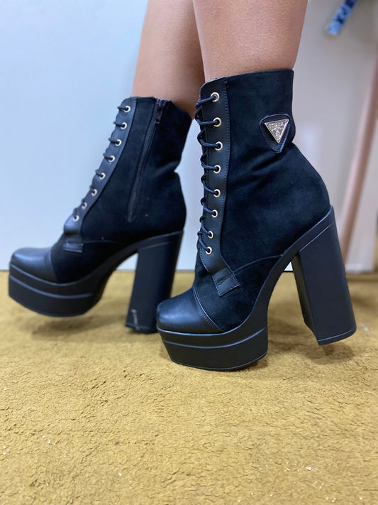 BOTIN PRADA